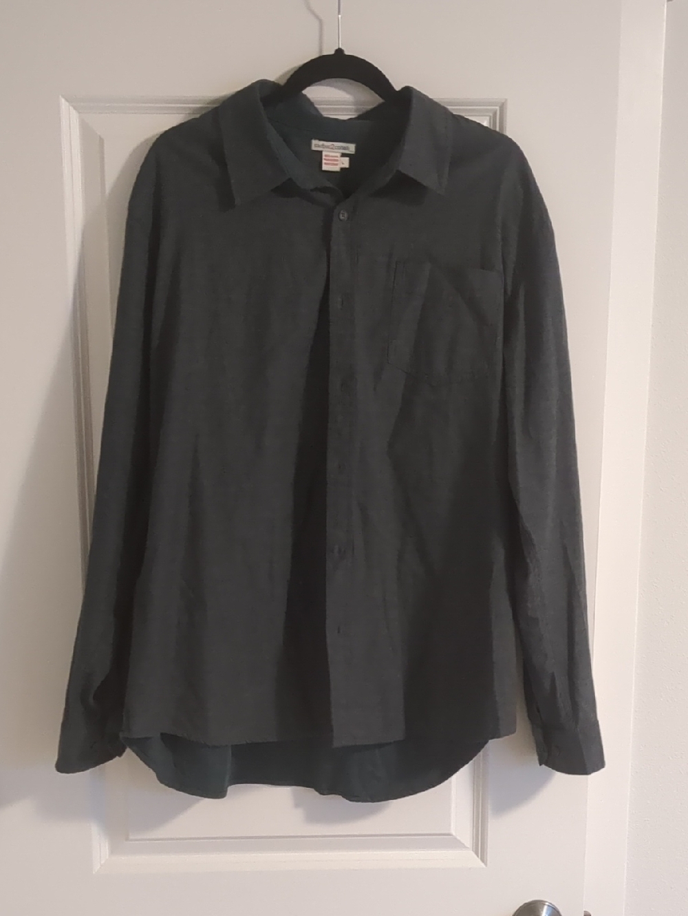 Men's Casual Button-Down Shirt in Charcoal Gray